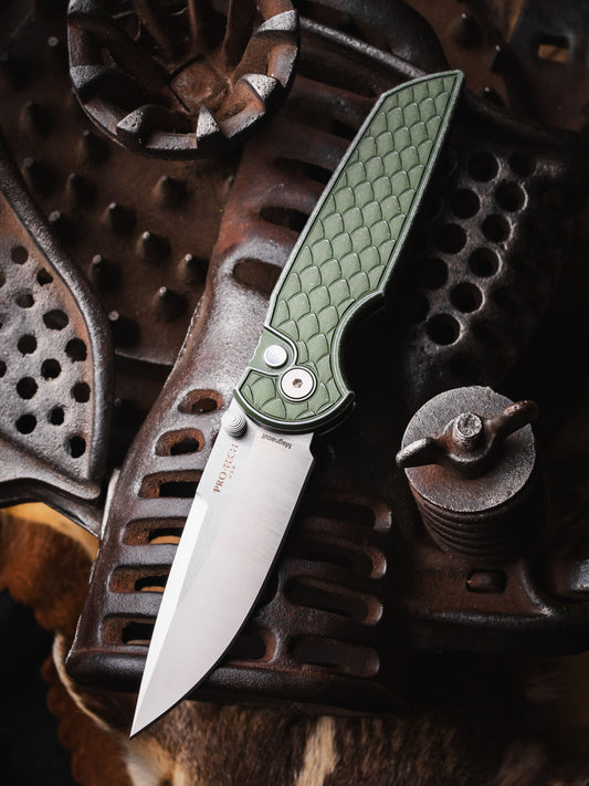 ProTech TR-3 Integrity INT1105-LTD BW REPTILE Green